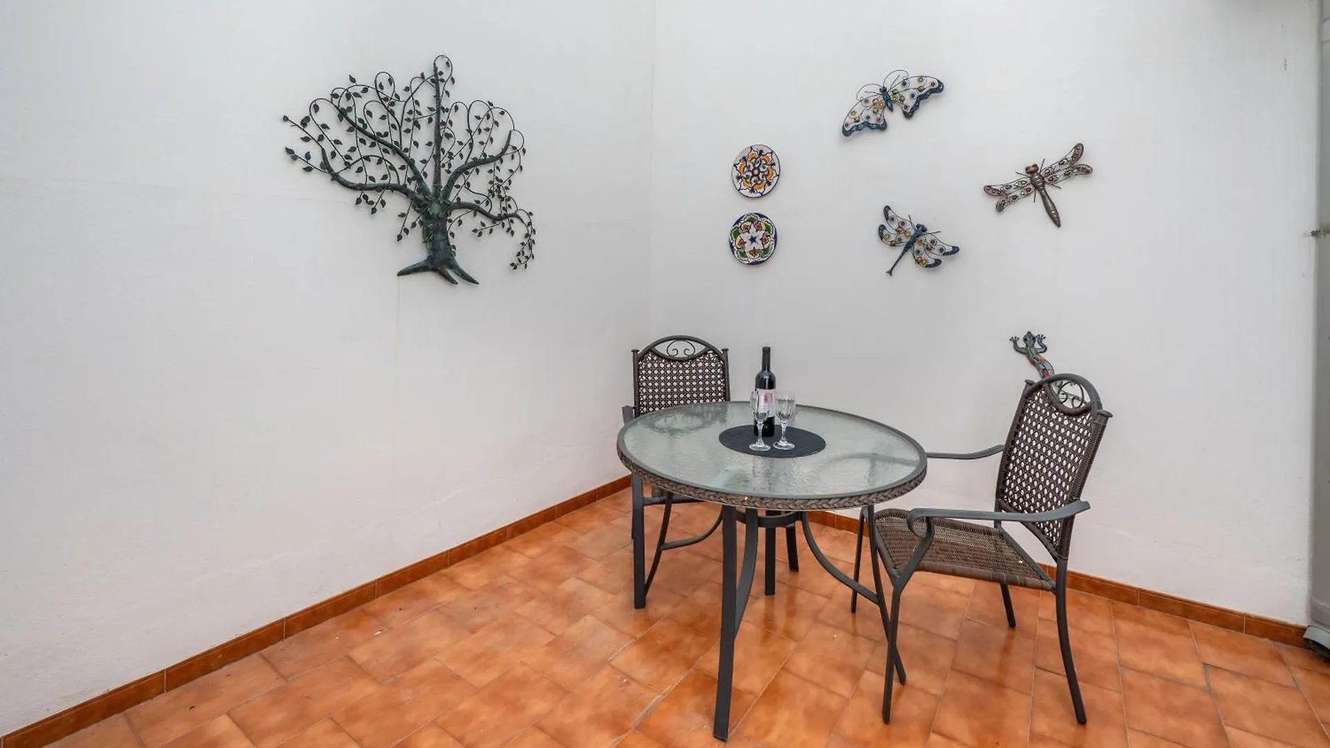 Sunny Fuengirola Villa With Pool & Private Terrace בית נופש