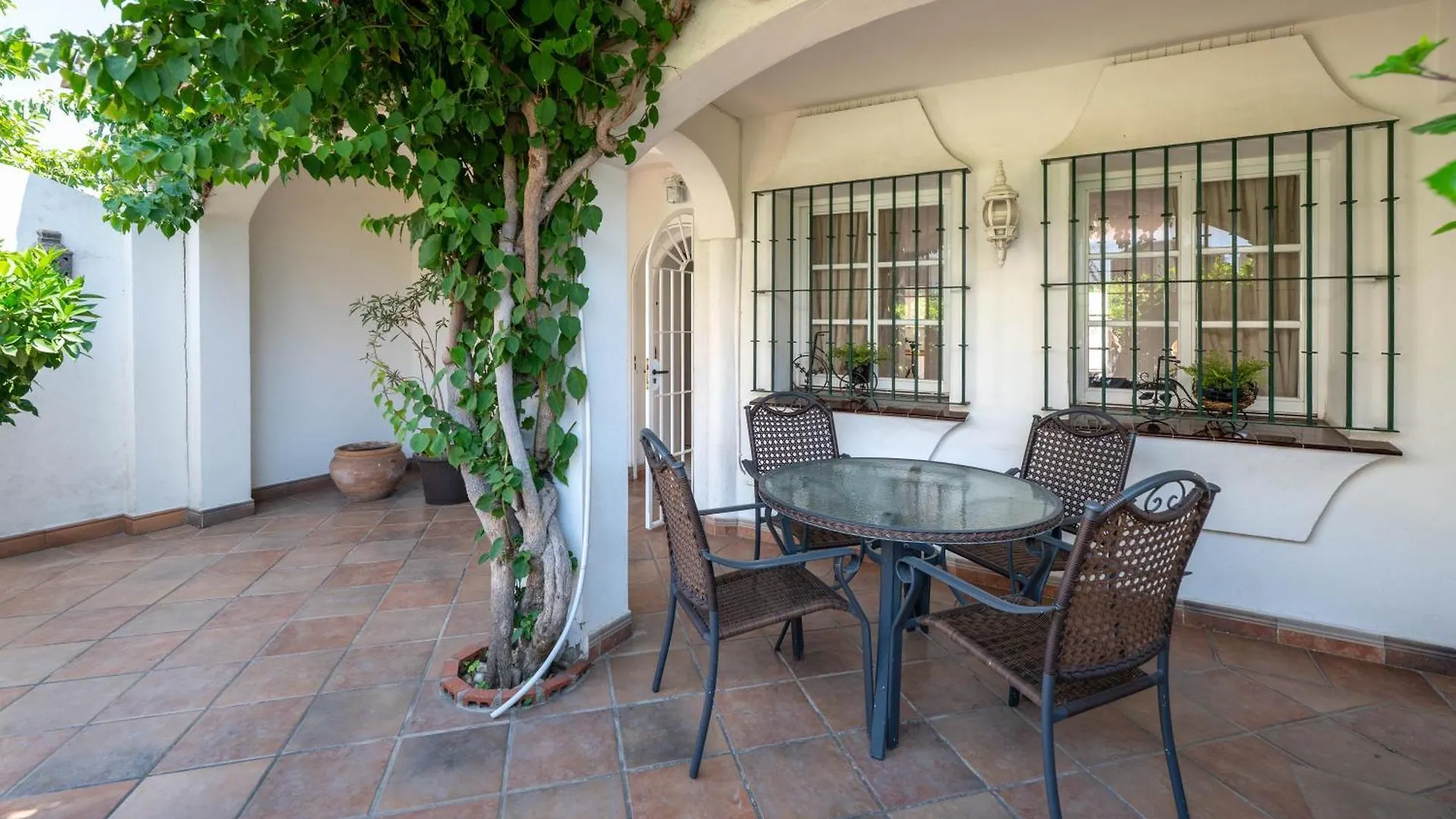 בית נופש Sunny Fuengirola Villa With Pool & Private Terrace