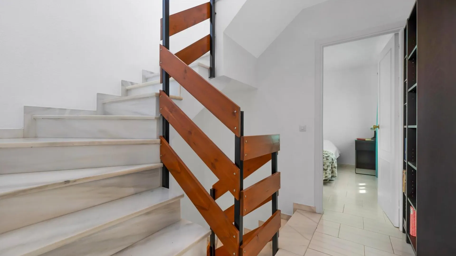 בית נופש Sunny Fuengirola Villa With Pool & Private Terrace
