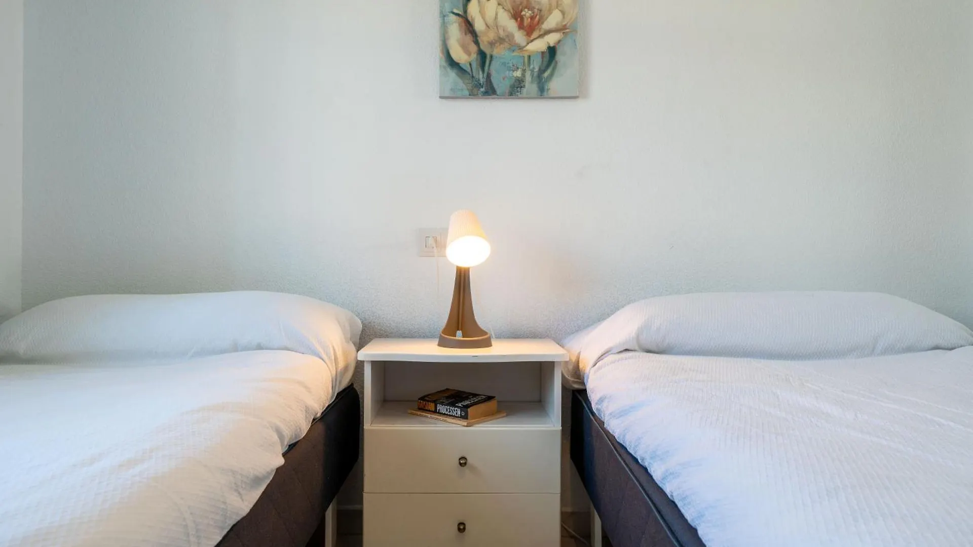 בית נופש Sunny Fuengirola Villa With Pool & Private Terrace ספרד